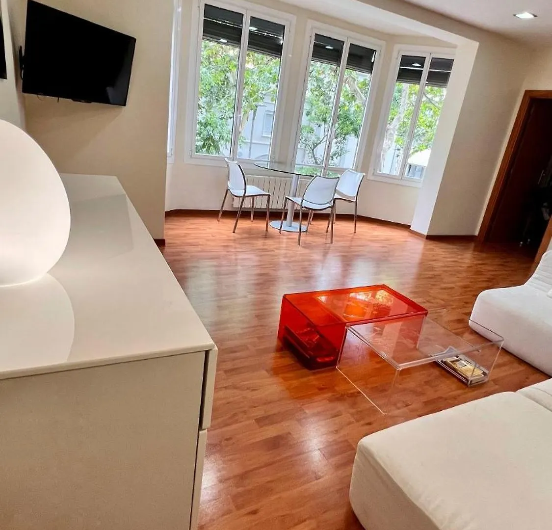 Hostal Madrazo Barcelona Guest house